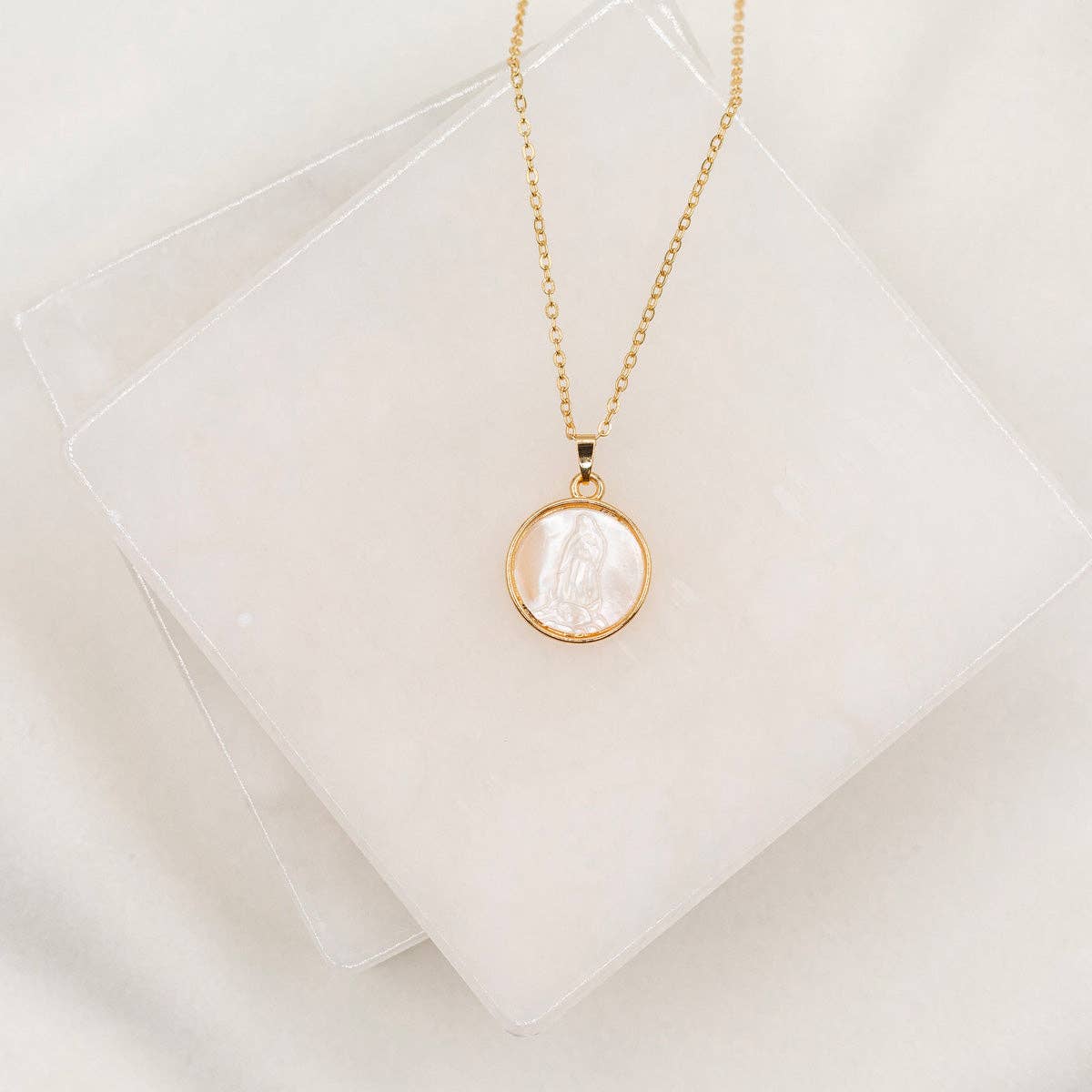 Mother of Pearl Necklace - Gold tone chain