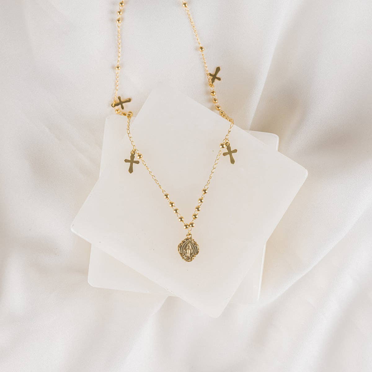 Behold Necklace - Stainless Steel - Gold